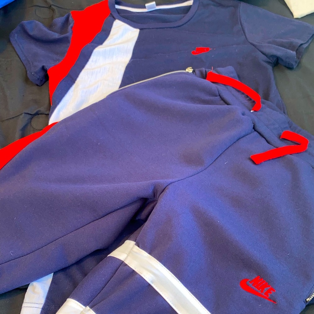 Men’s Nike Suit: Small Both Shirt And Shorts